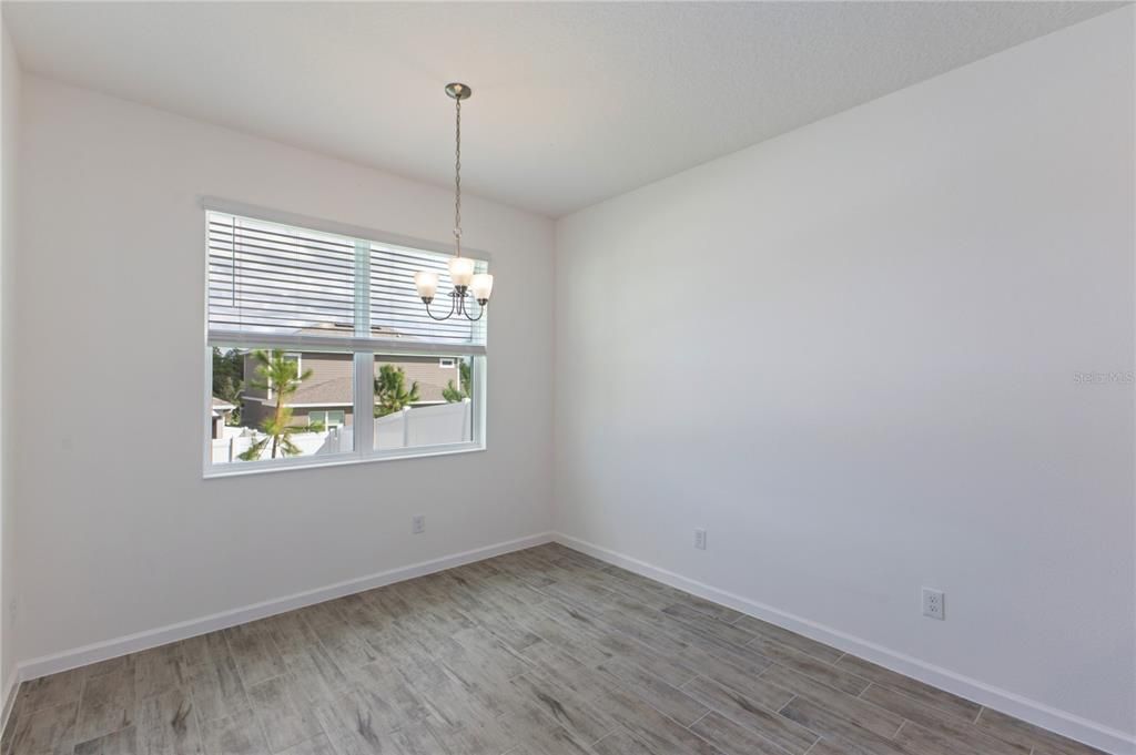 For Sale: $424,360 (3 beds, 2 baths, 1525 Square Feet)