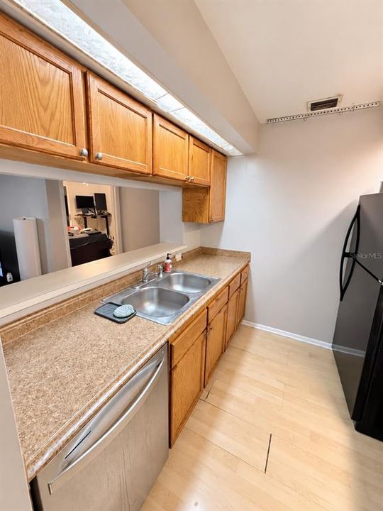 En Venta: $139,000 (2 camas, 2 baños, 1050 Pies cuadrados)