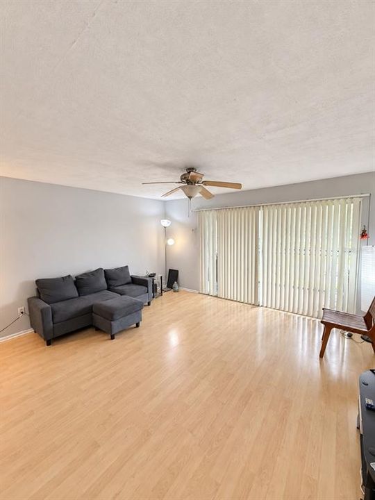 En Venta: $139,000 (2 camas, 2 baños, 1050 Pies cuadrados)