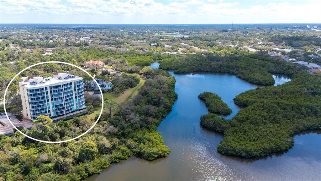 En Venta: $695,000 (3 camas, 3 baños, 2594 Pies cuadrados)