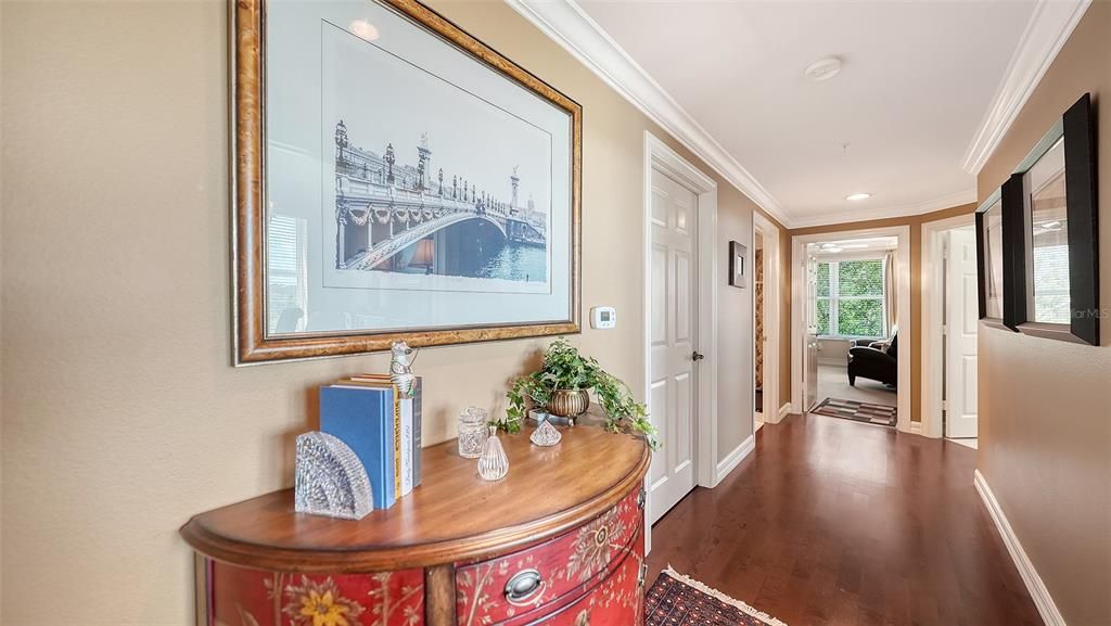 En Venta: $695,000 (3 camas, 3 baños, 2594 Pies cuadrados)