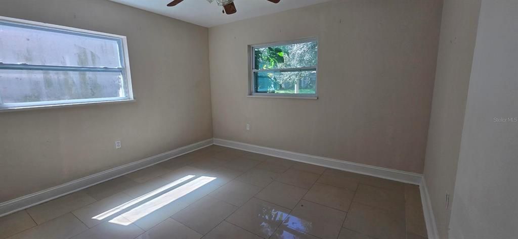 For Rent: $2,199 (3 beds, 1 baths, 1442 Square Feet)