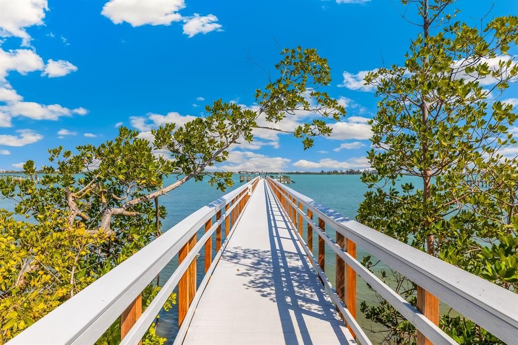 En Venta: $1,297,000 (3 camas, 3 baños, 2060 Pies cuadrados)