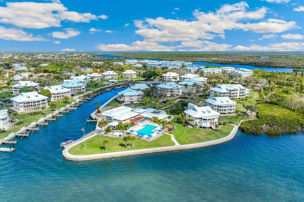 En Venta: $1,297,000 (3 camas, 3 baños, 2060 Pies cuadrados)