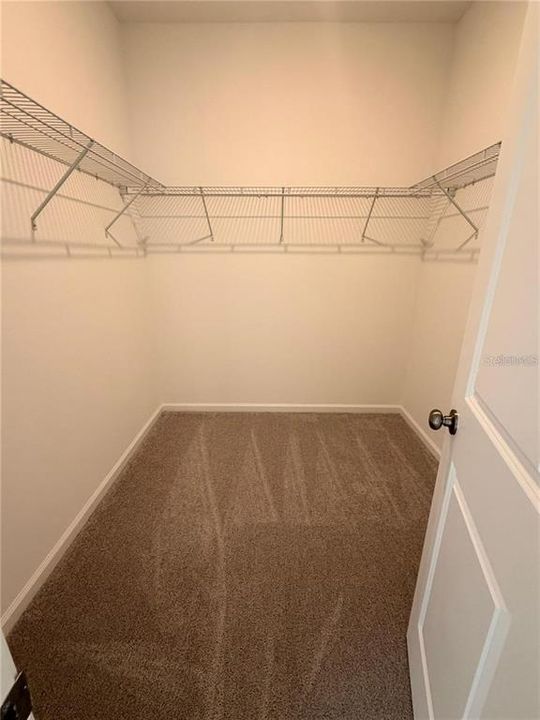 For Rent: $2,400 (3 beds, 2 baths, 1782 Square Feet)