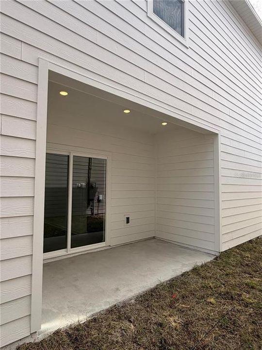 For Rent: $2,400 (3 beds, 2 baths, 1782 Square Feet)