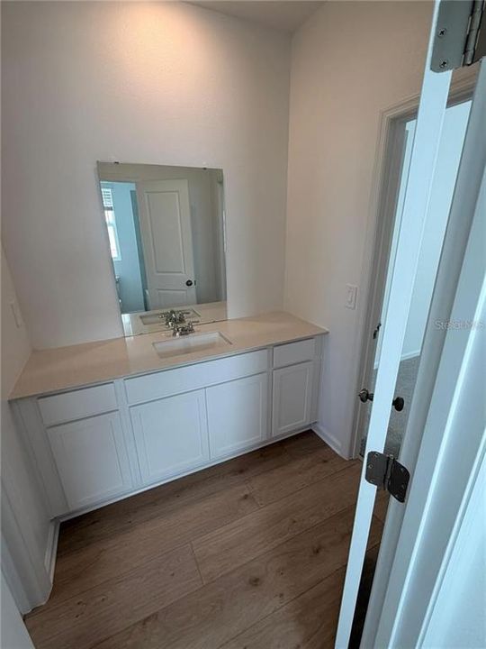 For Rent: $2,400 (3 beds, 2 baths, 1782 Square Feet)