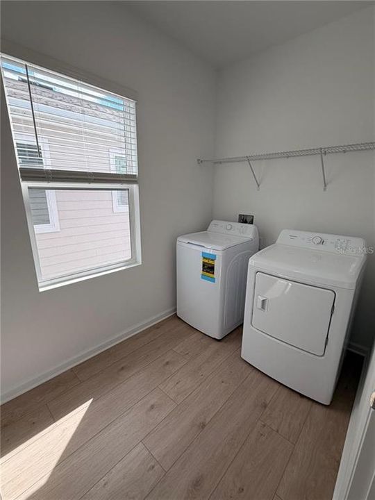 For Rent: $2,400 (3 beds, 2 baths, 1782 Square Feet)