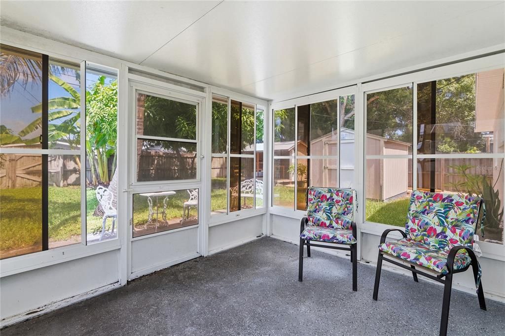 For Sale: $469,999 (4 beds, 2 baths, 1465 Square Feet)