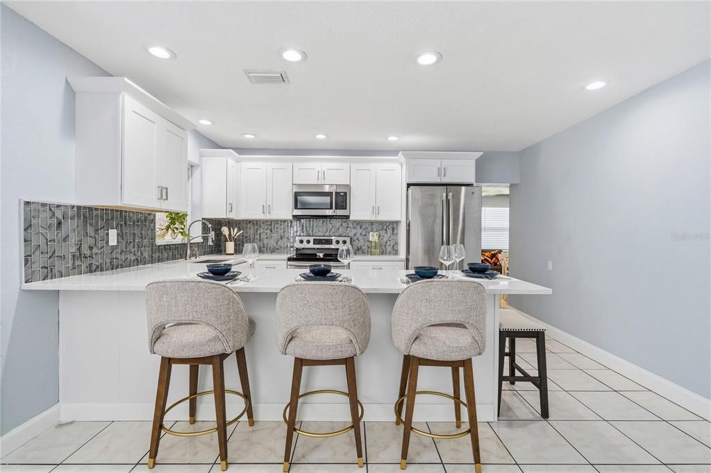For Sale: $469,999 (4 beds, 2 baths, 1465 Square Feet)