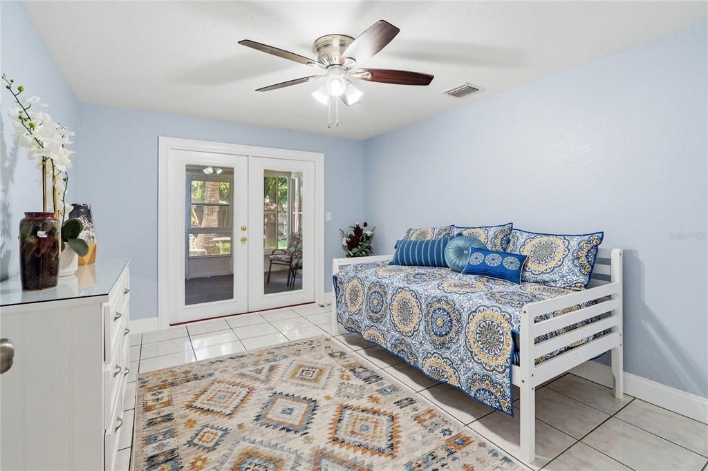 For Sale: $469,999 (4 beds, 2 baths, 1465 Square Feet)