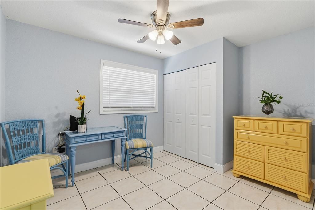 For Sale: $469,999 (4 beds, 2 baths, 1465 Square Feet)