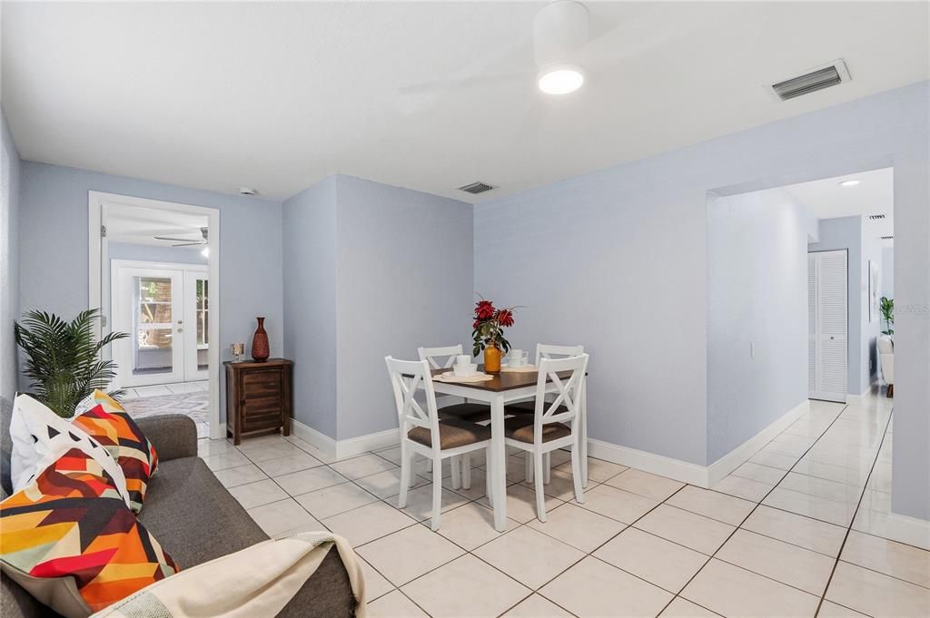 For Sale: $469,999 (4 beds, 2 baths, 1465 Square Feet)