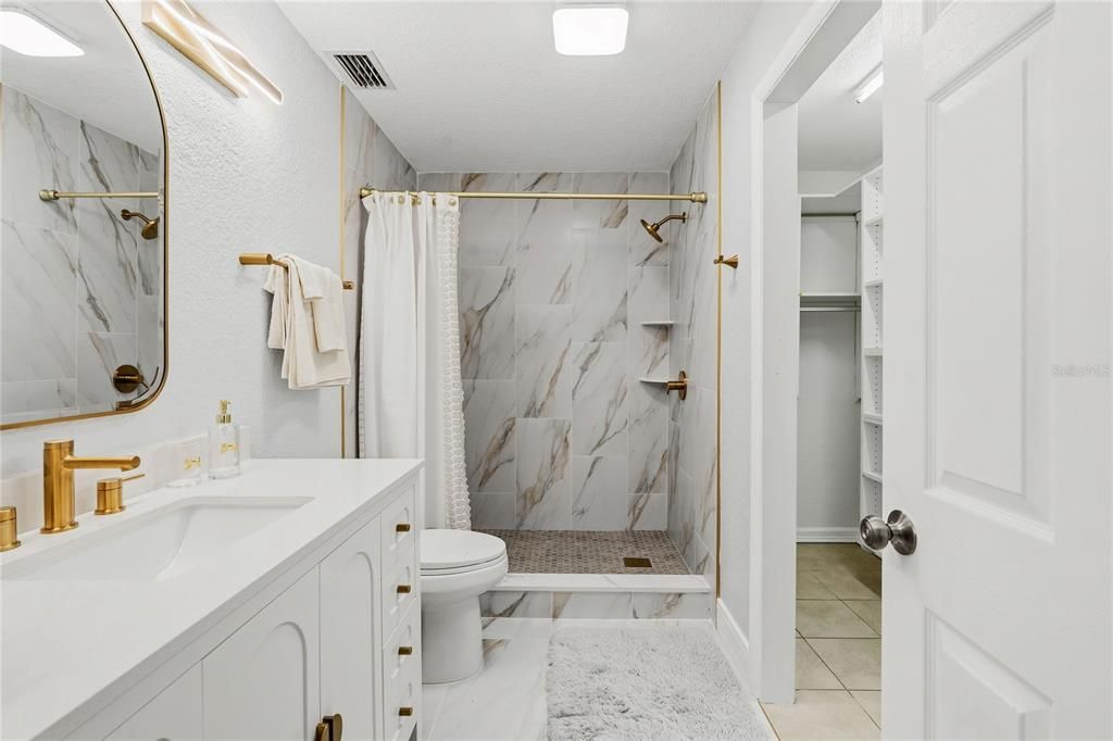 For Sale: $469,999 (4 beds, 2 baths, 1465 Square Feet)