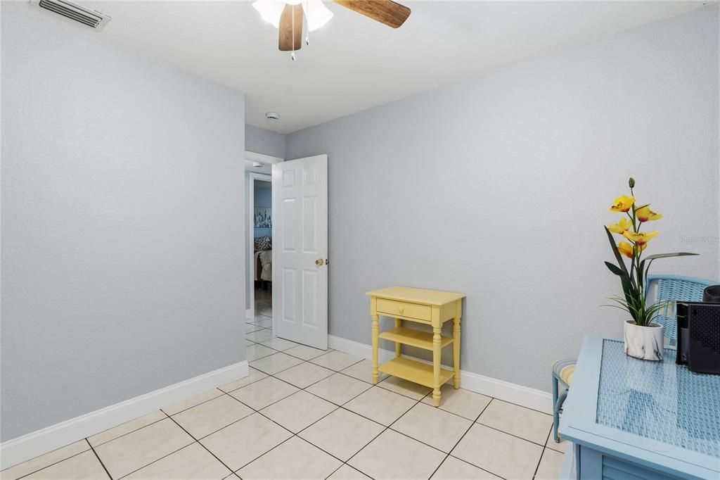 For Sale: $469,999 (4 beds, 2 baths, 1465 Square Feet)