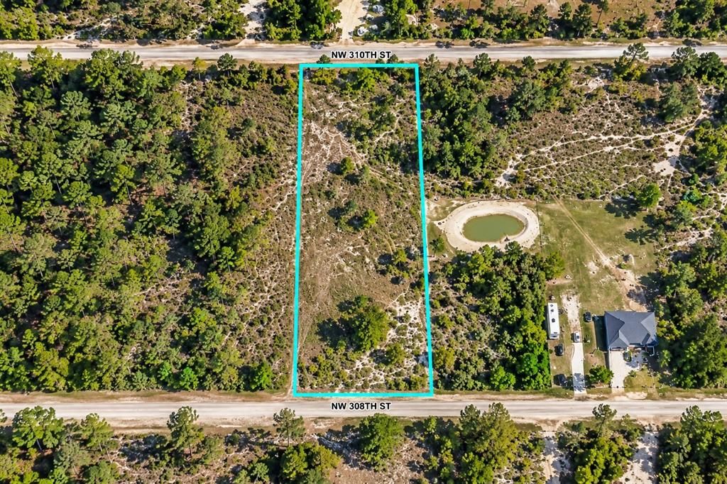 На продажу: $94,900 (2.50 acres)