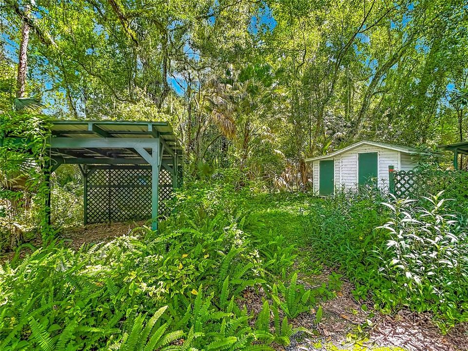 For Sale: $160,000 (2 beds, 1 baths, 1759 Square Feet)