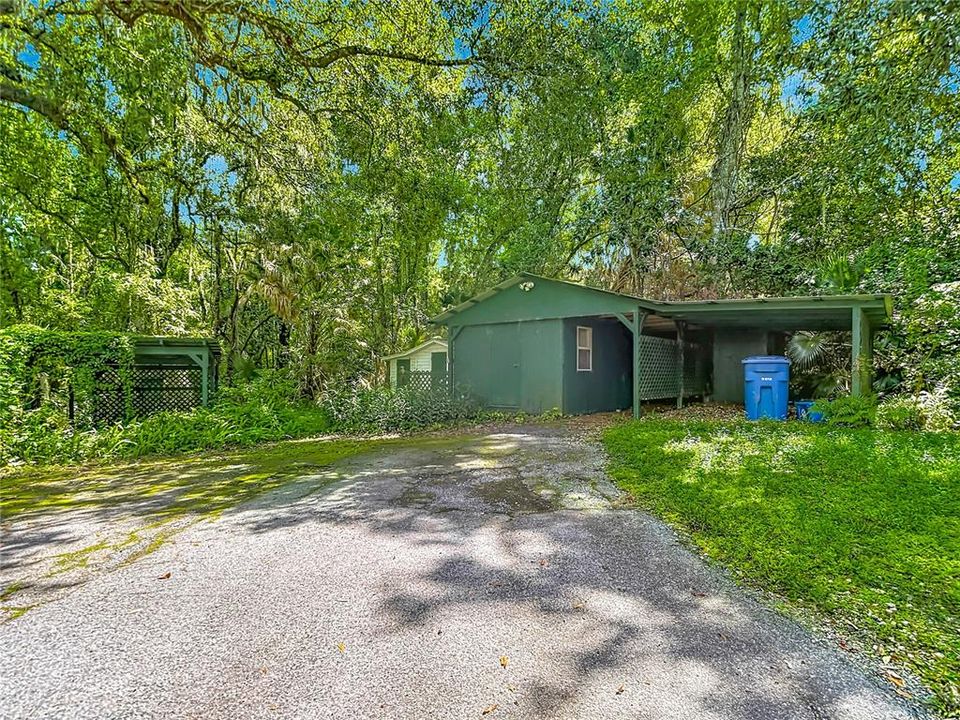 For Sale: $160,000 (2 beds, 1 baths, 1759 Square Feet)