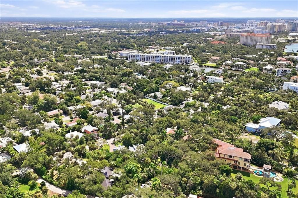 En Venta: $475,000 (0.19 acres)