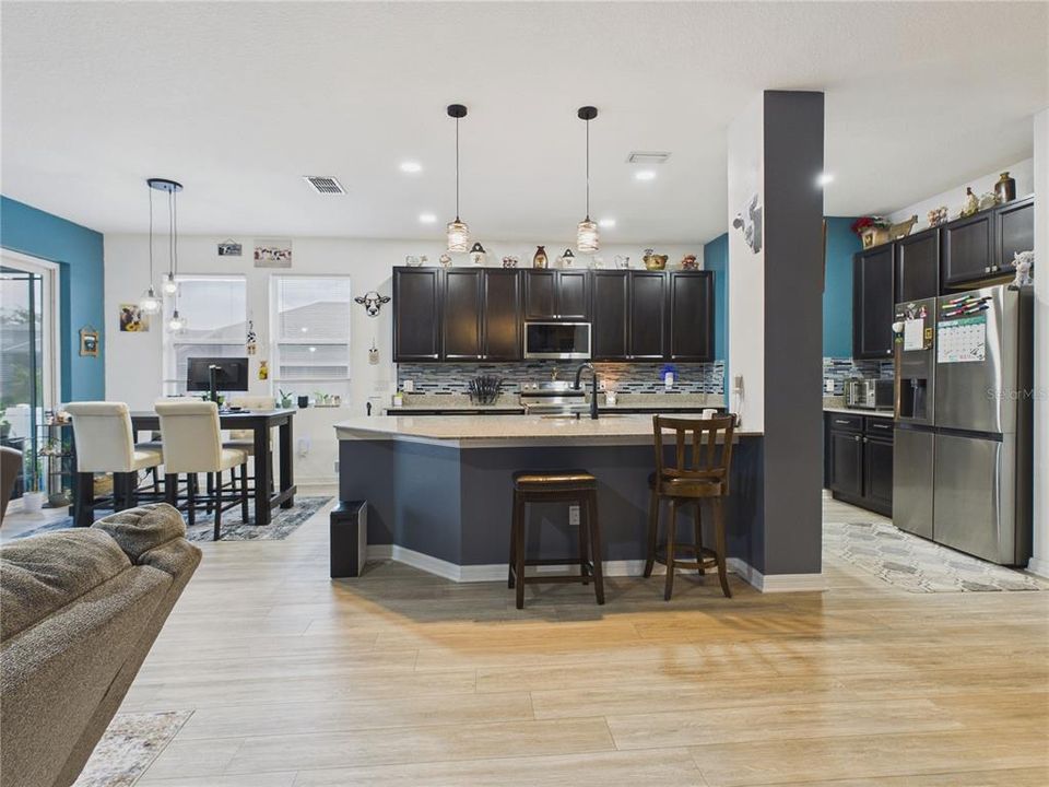 En Venta: $439,900 (5 camas, 3 baños, 3222 Pies cuadrados)