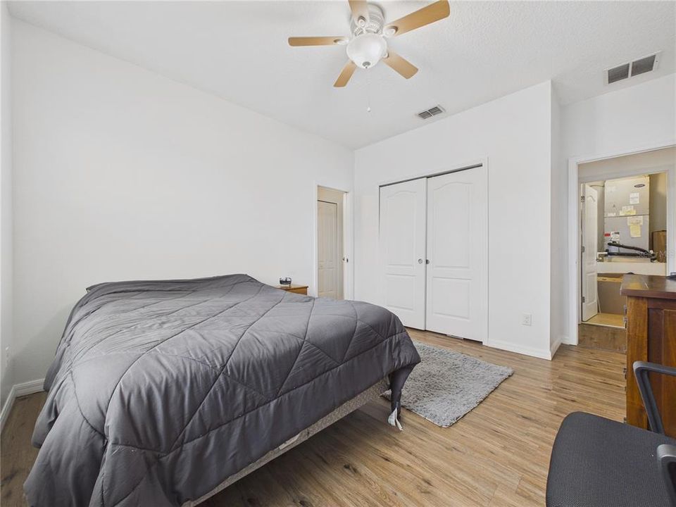 En Venta: $439,900 (5 camas, 3 baños, 3222 Pies cuadrados)