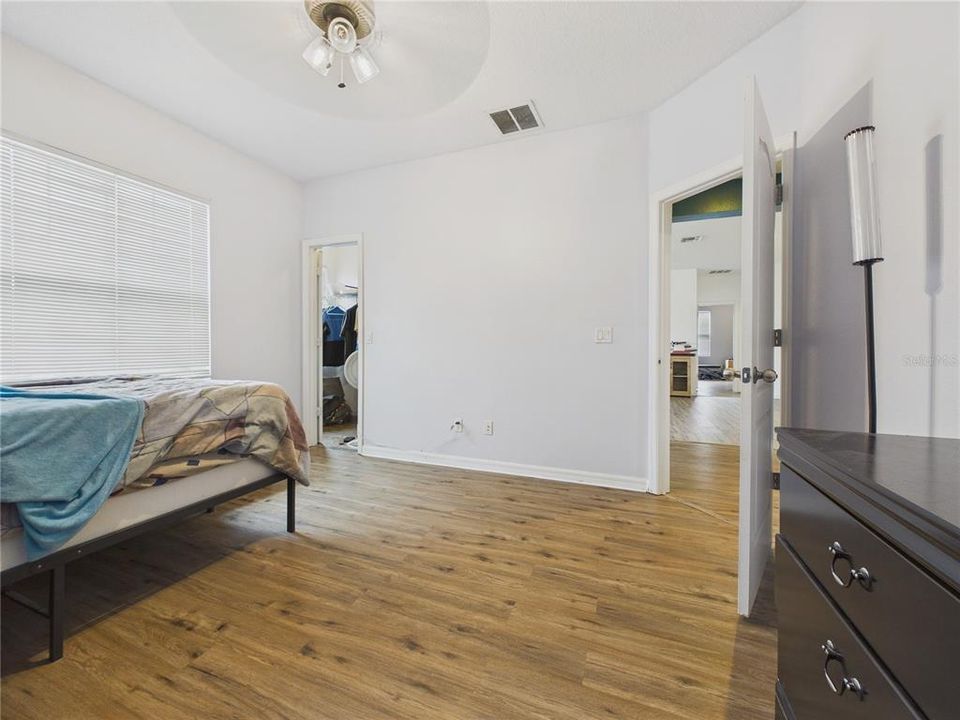 En Venta: $439,900 (5 camas, 3 baños, 3222 Pies cuadrados)