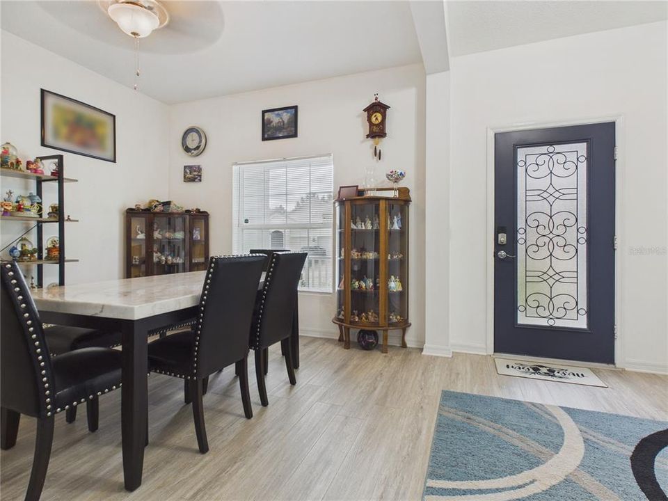 En Venta: $439,900 (5 camas, 3 baños, 3222 Pies cuadrados)
