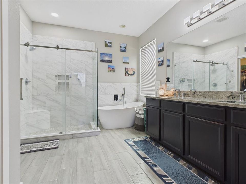 En Venta: $439,900 (5 camas, 3 baños, 3222 Pies cuadrados)