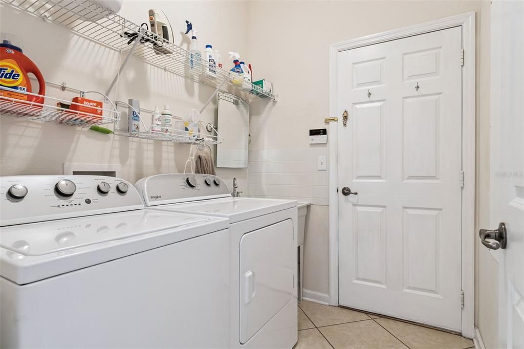 En Venta: $460,000 (3 camas, 2 baños, 2240 Pies cuadrados)
