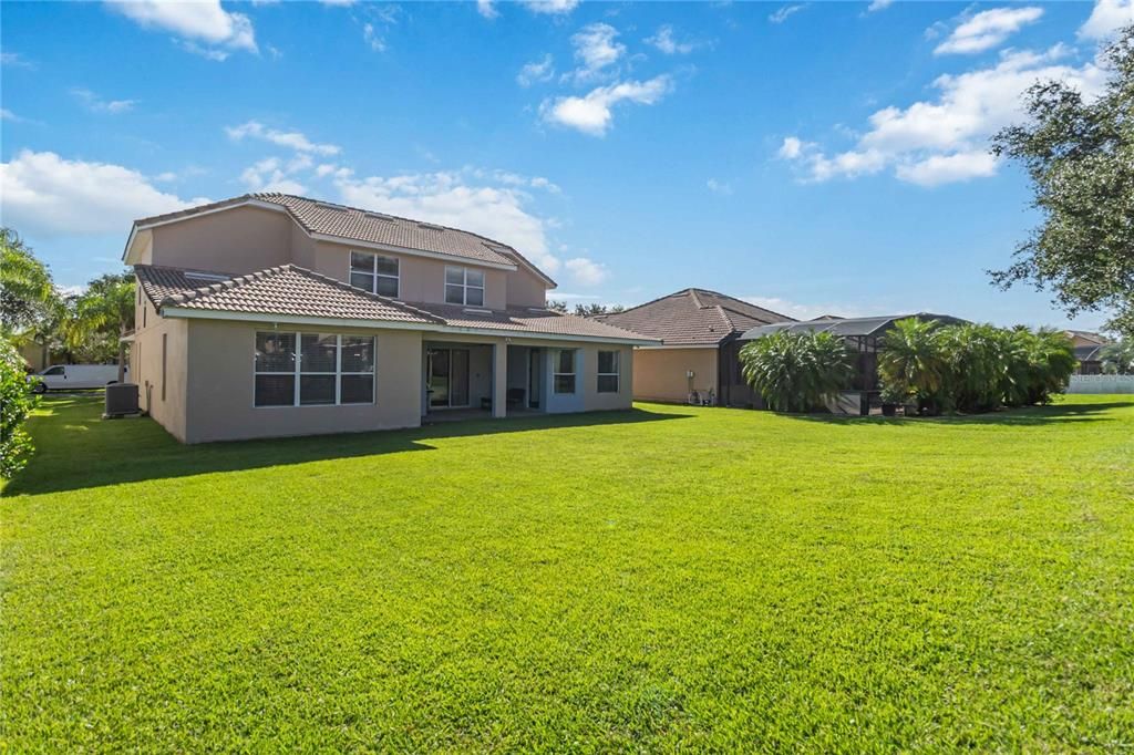 En Venta: $575,000 (4 camas, 3 baños, 3591 Pies cuadrados)