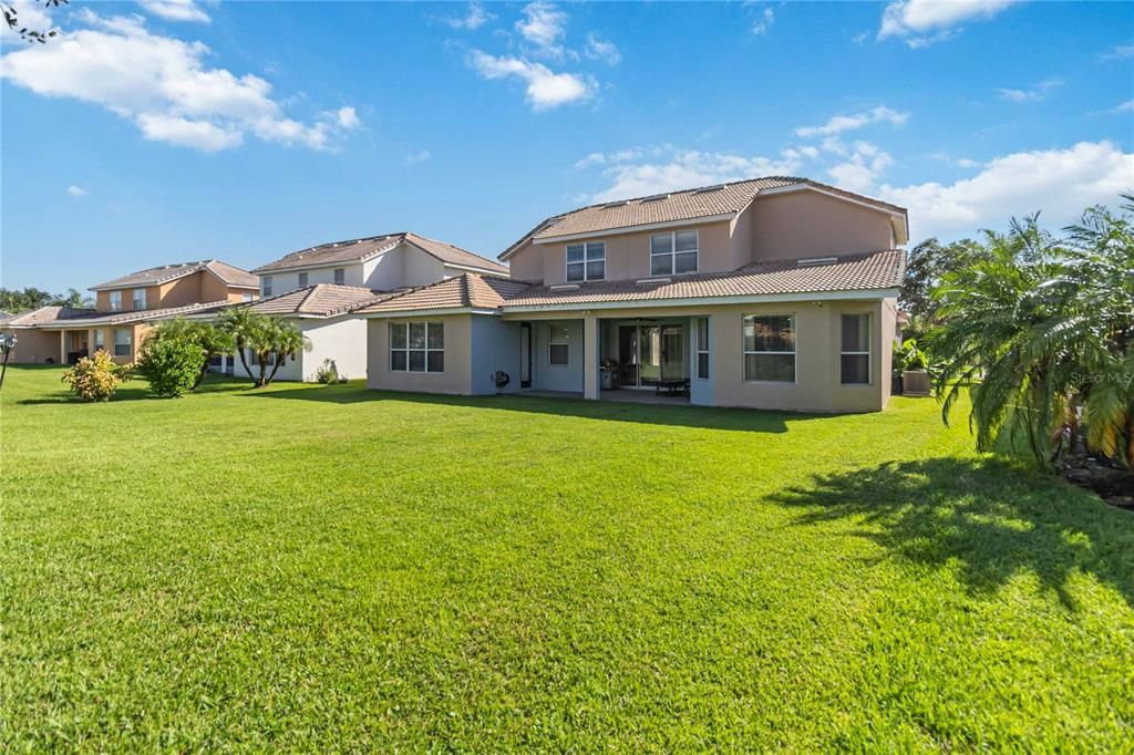 En Venta: $575,000 (4 camas, 3 baños, 3591 Pies cuadrados)