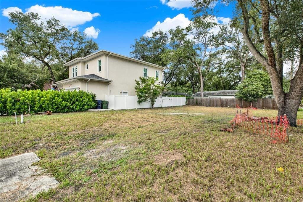 En Venta: $475,000 (0.10 acres)