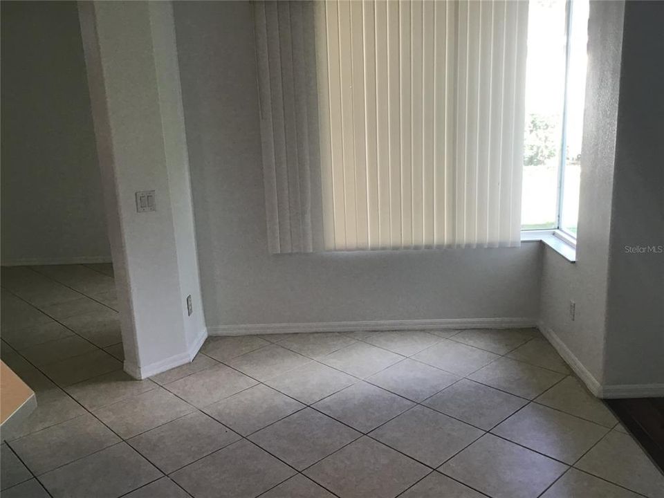 En Renta: $2,800 (4 camas, 3 baños, 2119 Pies cuadrados)