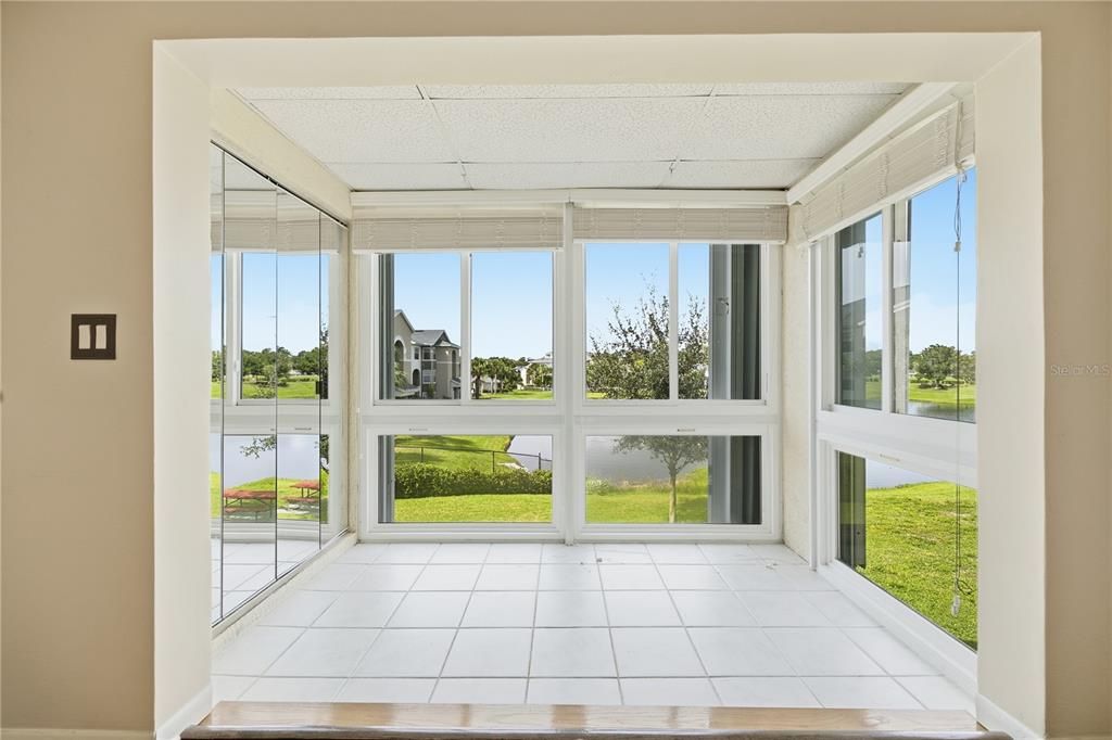 For Sale: $197,500 (2 beds, 2 baths, 985 Square Feet)