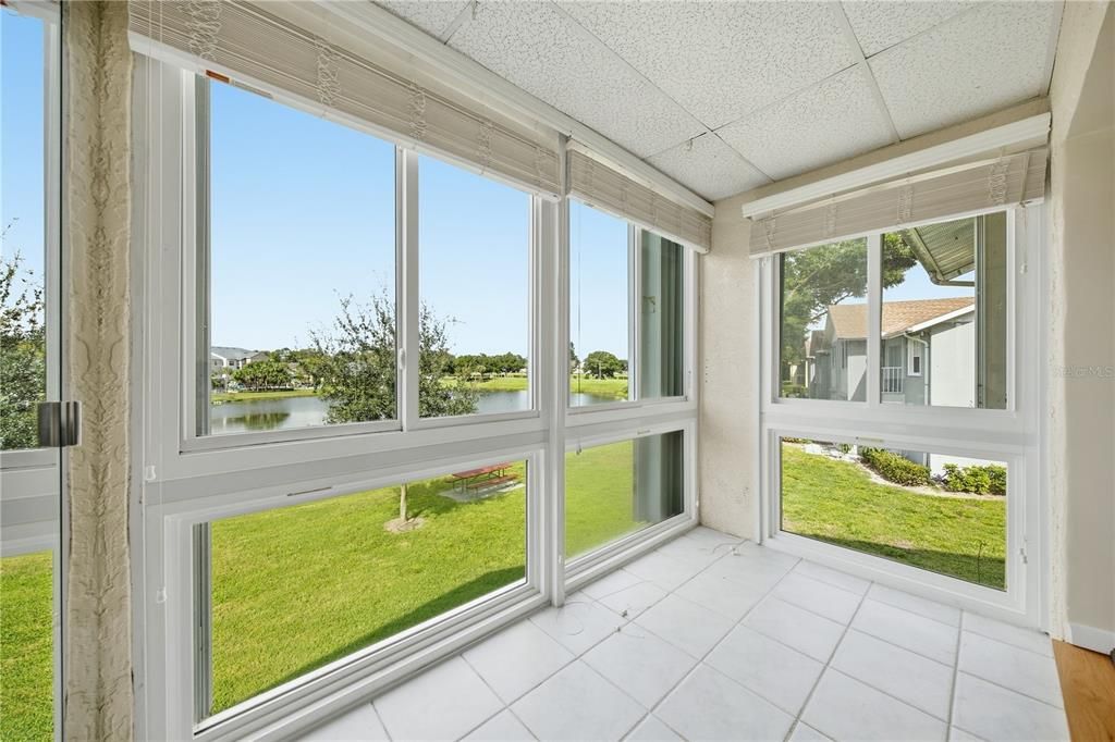 For Sale: $197,500 (2 beds, 2 baths, 985 Square Feet)