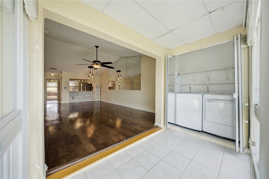 For Sale: $197,500 (2 beds, 2 baths, 985 Square Feet)