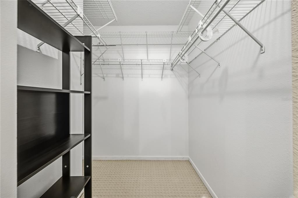 For Sale: $197,500 (2 beds, 2 baths, 985 Square Feet)