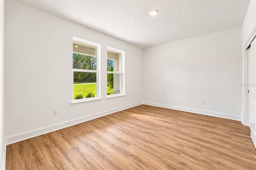 For Sale: $409,000 (4 beds, 3 baths, 2088 Square Feet)