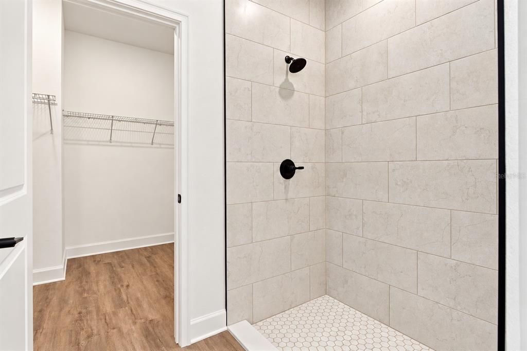 For Sale: $409,000 (4 beds, 3 baths, 2088 Square Feet)
