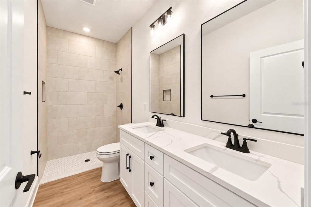 For Sale: $409,000 (4 beds, 3 baths, 2088 Square Feet)