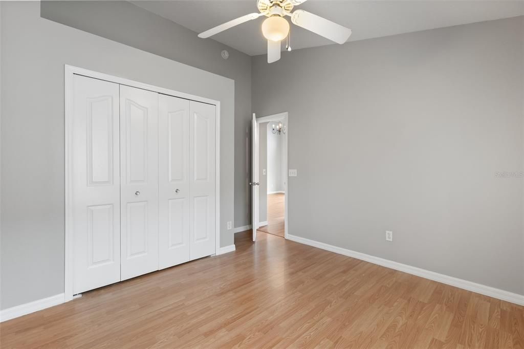Activo con contrato: $429,000 (3 camas, 2 baños, 1891 Pies cuadrados)