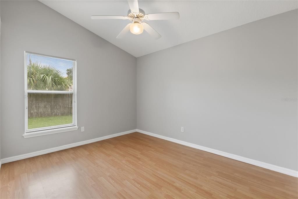 Activo con contrato: $429,000 (3 camas, 2 baños, 1891 Pies cuadrados)