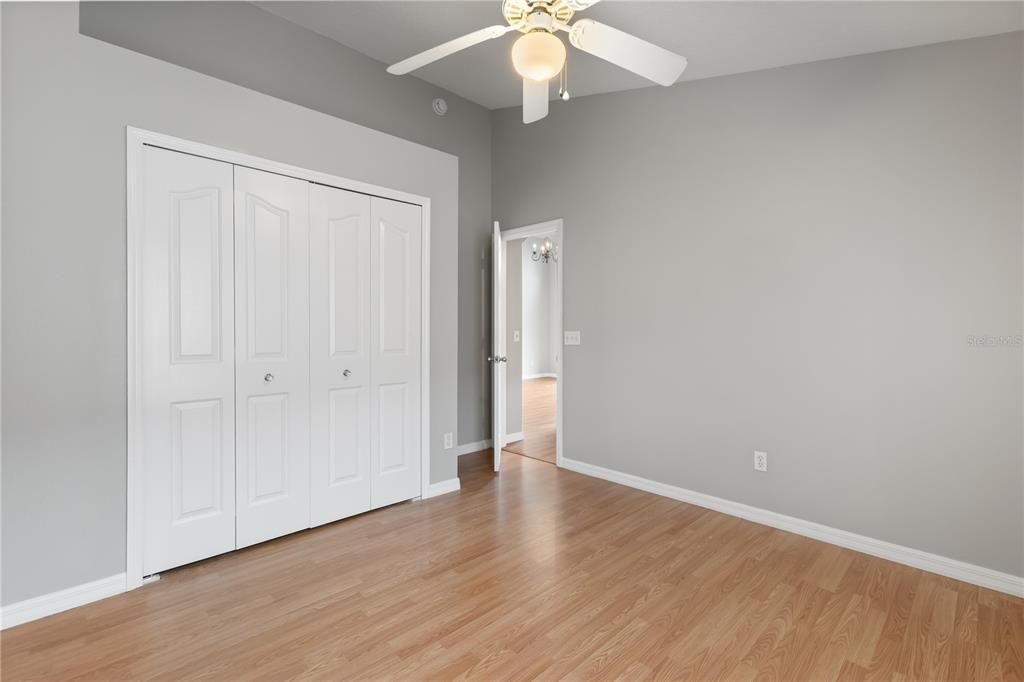 Activo con contrato: $429,000 (3 camas, 2 baños, 1891 Pies cuadrados)
