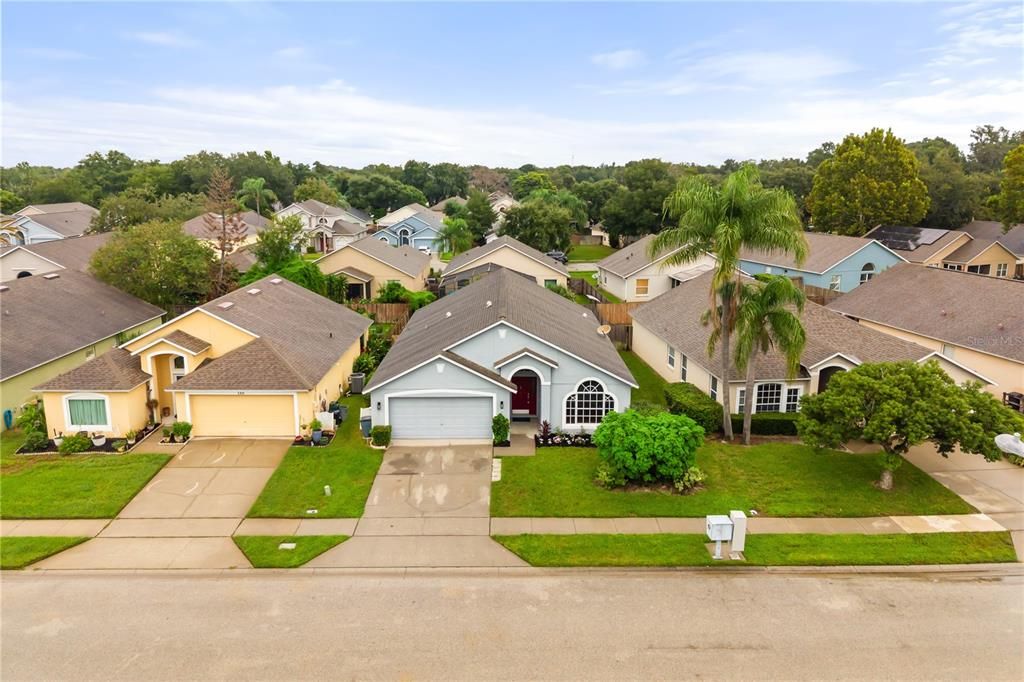 Activo con contrato: $429,000 (3 camas, 2 baños, 1891 Pies cuadrados)
