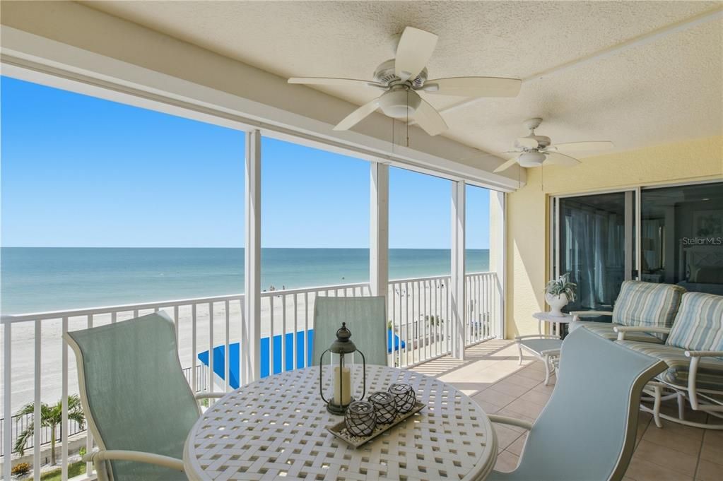 Active With Contract: $2,325,000 (3 beds, 3 baths, 2227 Square Feet)