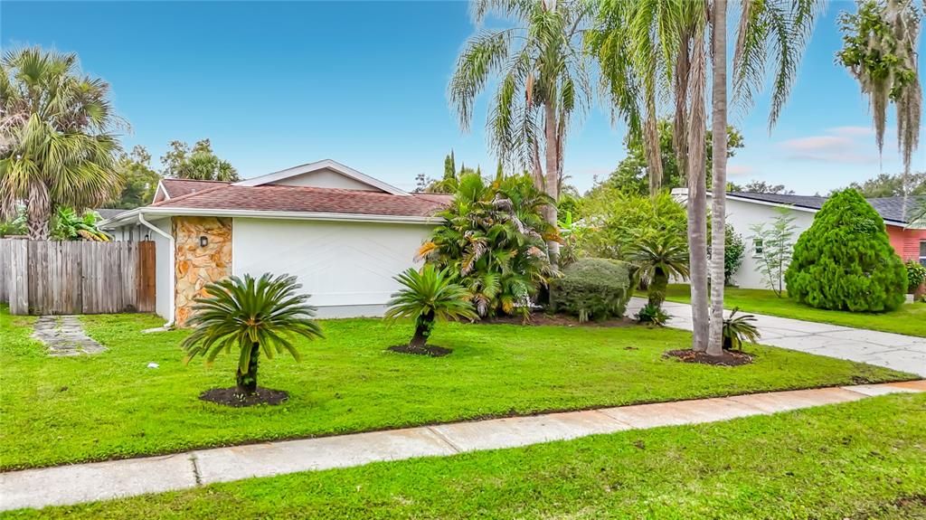 En Venta: $574,900 (3 camas, 2 baños, 1812 Pies cuadrados)