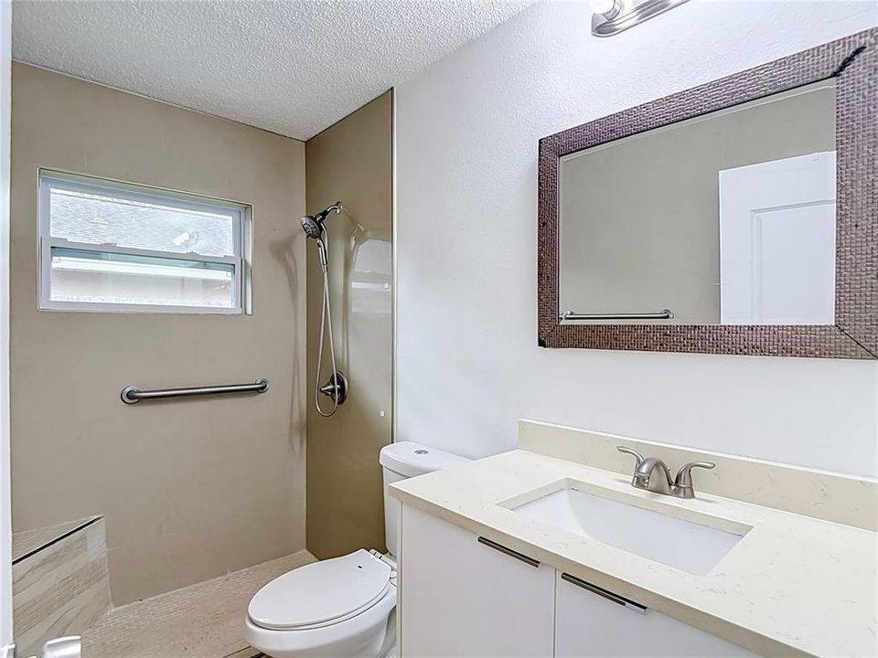 En Venta: $574,900 (3 camas, 2 baños, 1812 Pies cuadrados)