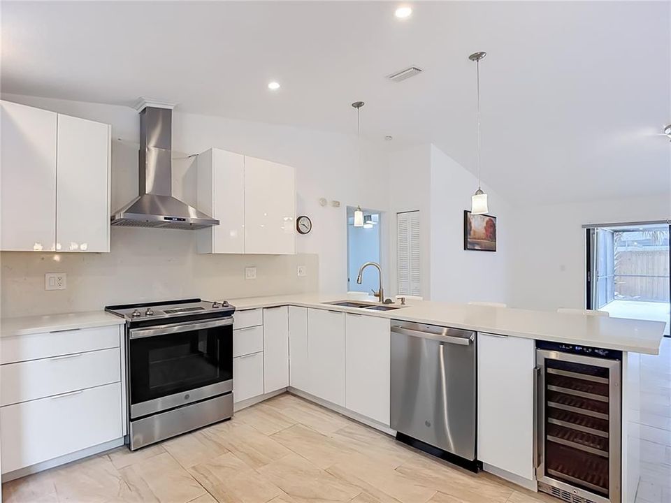 En Venta: $574,900 (3 camas, 2 baños, 1812 Pies cuadrados)