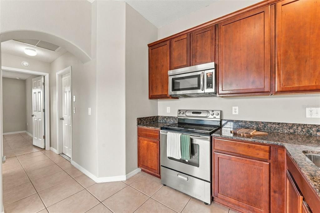 En Venta: $345,000 (3 camas, 2 baños, 1324 Pies cuadrados)