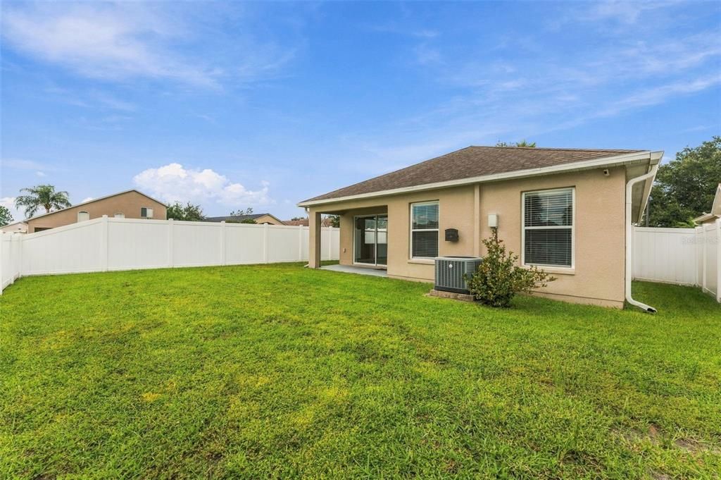 En Venta: $345,000 (3 camas, 2 baños, 1324 Pies cuadrados)